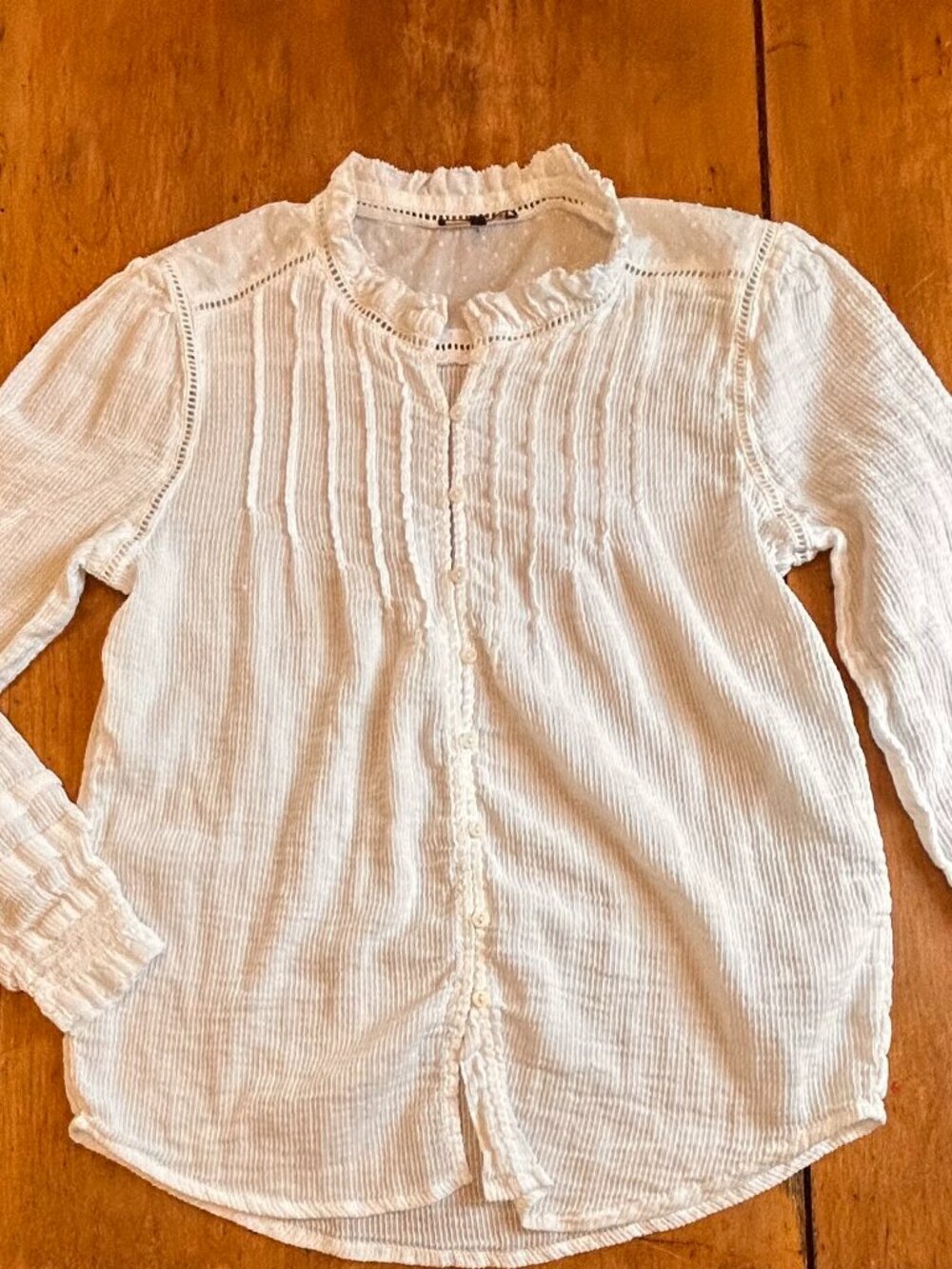 Quince blouse, white, size M - pintuck detail with ruffled collar/ sleeve cuffs.